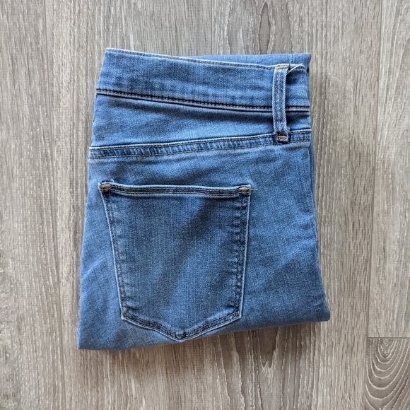 GAP Denim - Gap 1969 Skinny Jeans - Size 28 regular